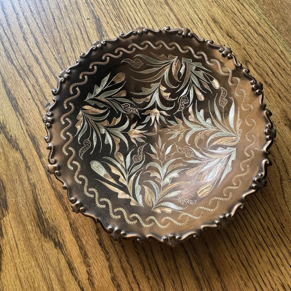 Vintage Copper Footed Bowl | Hand-Etched Boho Floral Dish | Artist Signed - Picture 7 of 13